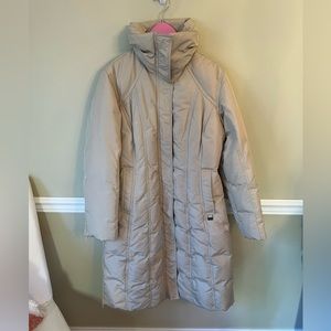Women’s long LuLu Bravo down coat. Size M. Tan